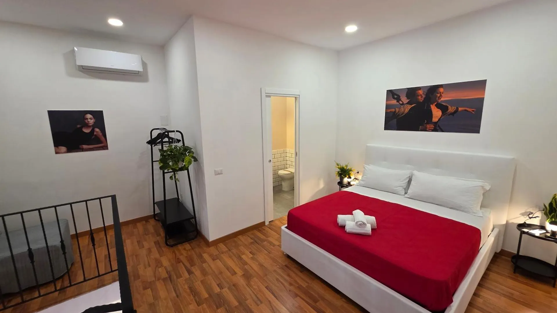Napoli Movie Apartments Italy