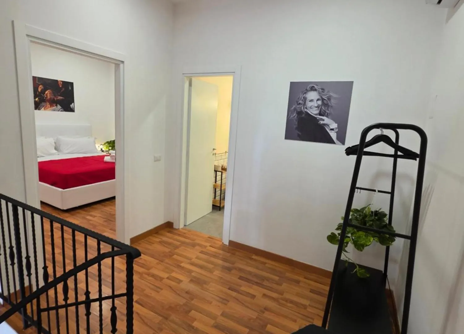 Napoli Movie Apartments 0*, Naples