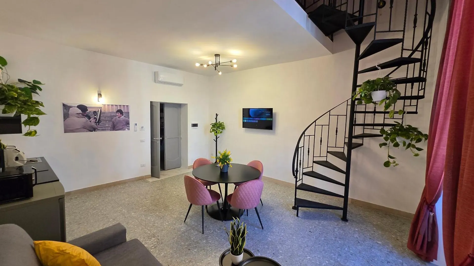 Napoli Movie Apartments