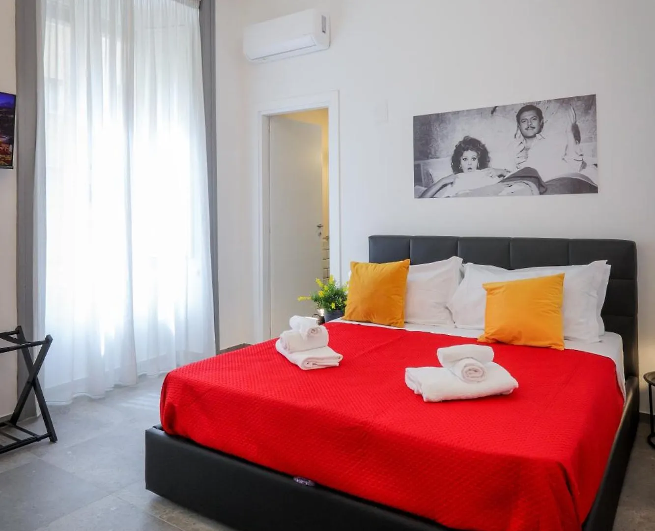 Napoli Movie Apartments Guest house