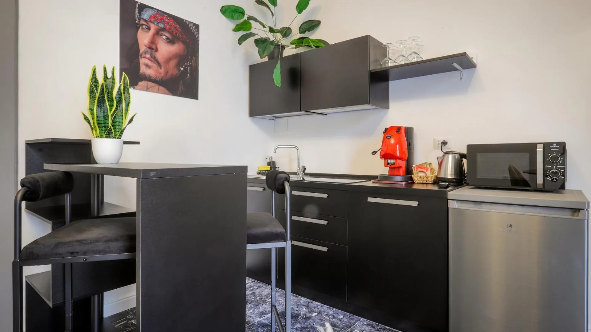 Napoli Movie Apartments 0*, Naples Italy