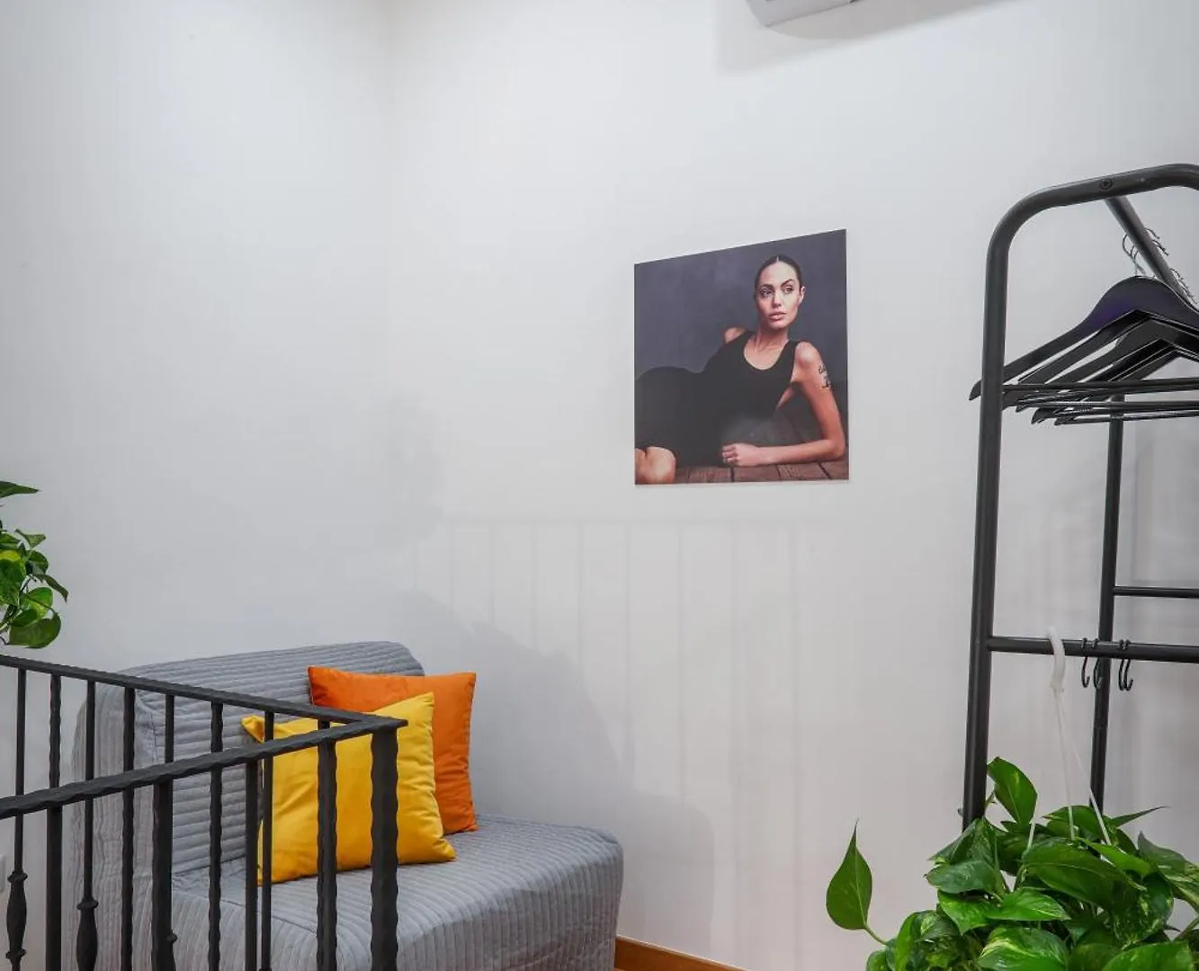Napoli Movie Apartments 0*, Naples