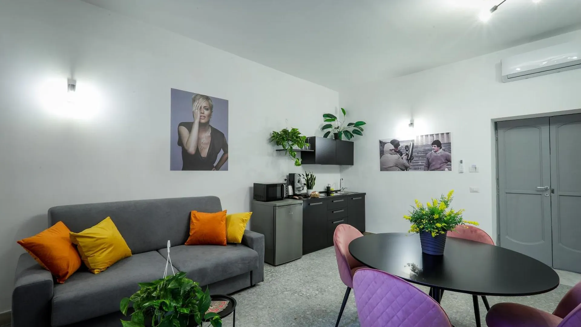 Guest house Napoli Movie Apartments