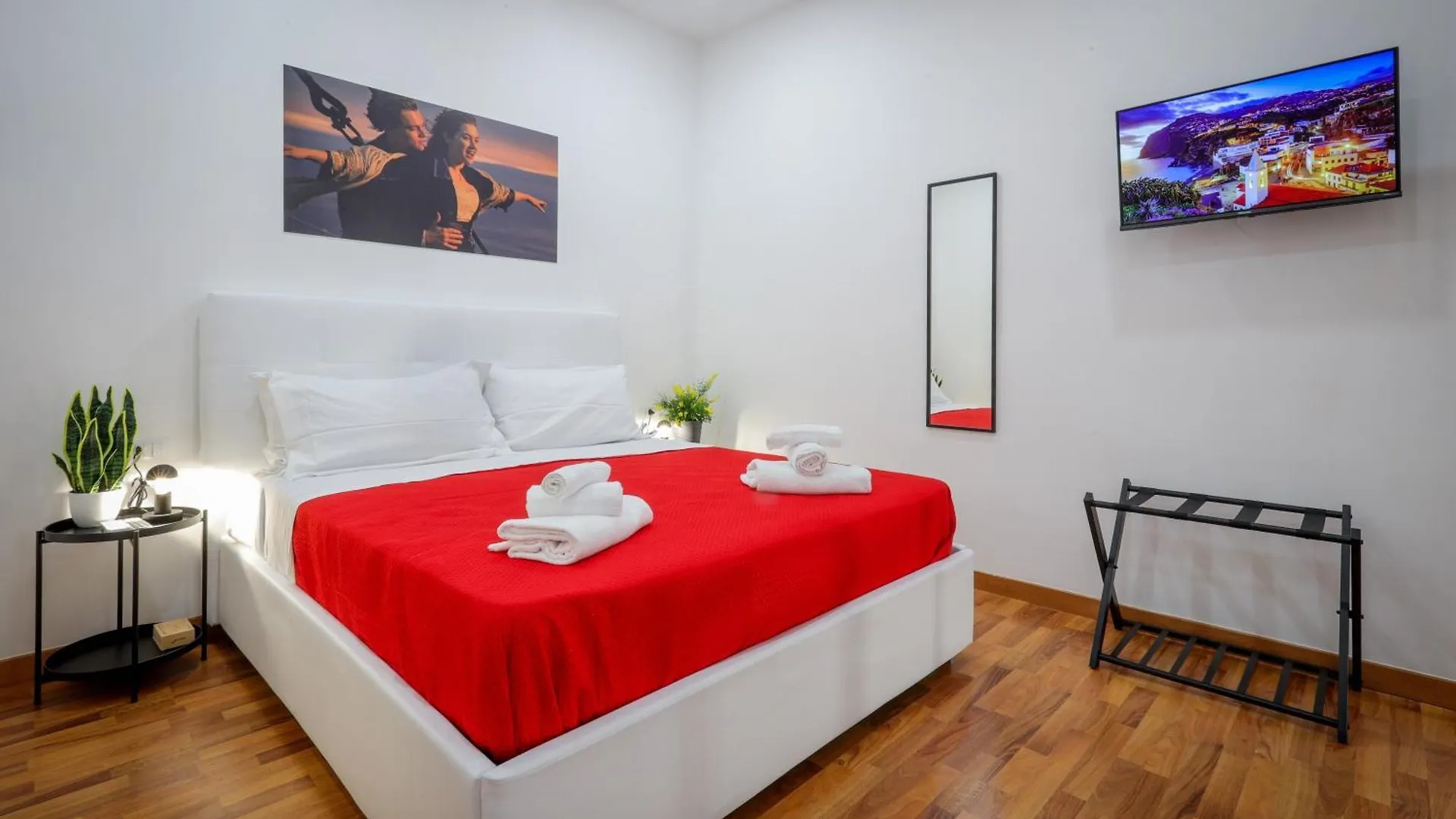 Napoli Movie Apartments 0*, Naples Italy