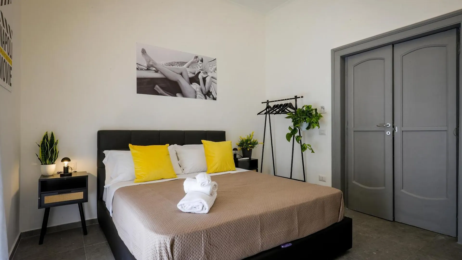 Napoli Movie Apartments